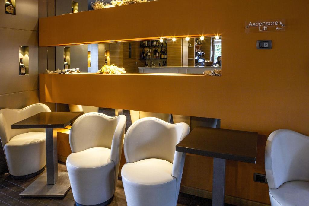 Hotel Ristorante San Carlo Arona Esterno foto